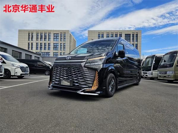 丰田海狮7座带卫生间商旅版房车不朽情缘游