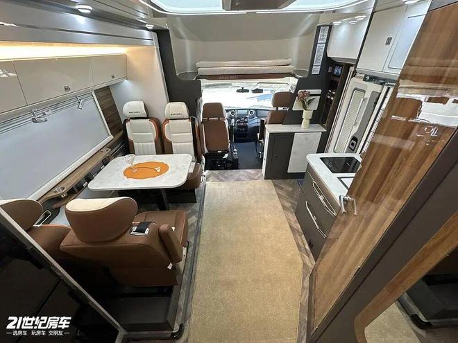 驰房车：以“无极”之名定义全场景舒适旅居mg不朽情缘平台网站北京首钢房车展｜大(图4)