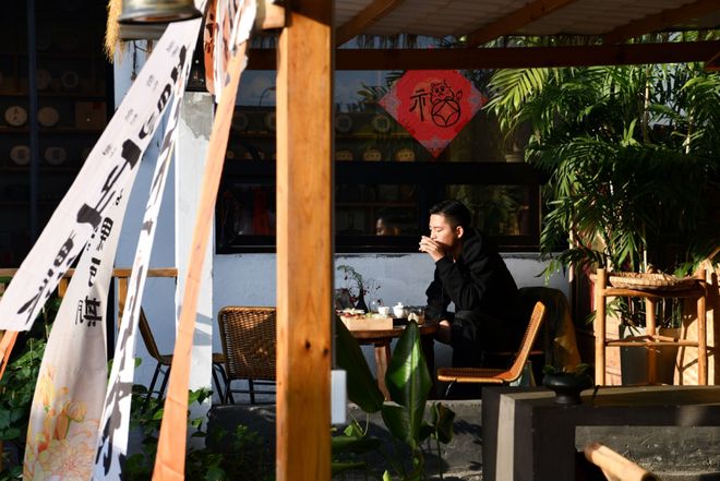 旺季一房难求！日照这里太火爆了！不朽情缘登录入口1800余家！(图2)